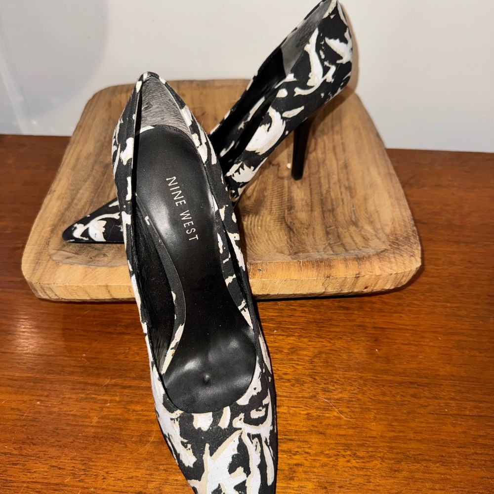 NINE WEST Black and White Patterned Heels